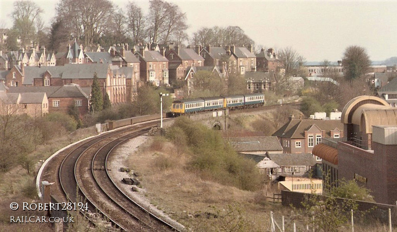 Class 115 DMU at High Wycombe