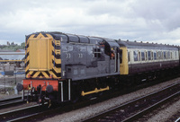 Class 117 DMU at Gloucester
