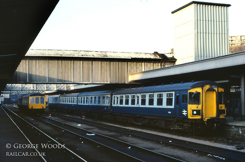 Class 123 DMU at Sheffield