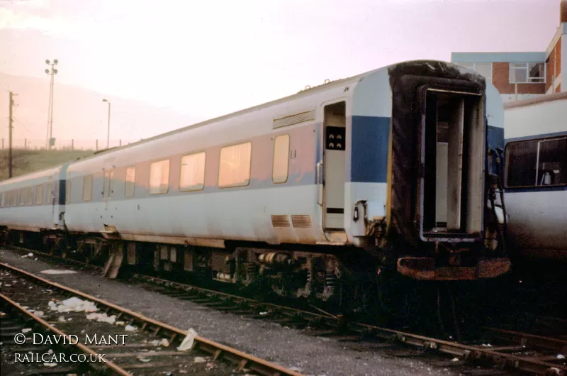 Blue pullman at Old Oak Common depot