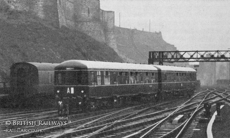 Class 100 DMU at Edinburgh Waverley