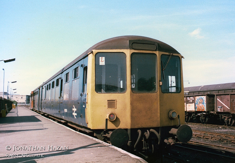 Class 104 DMU at Watford Junction