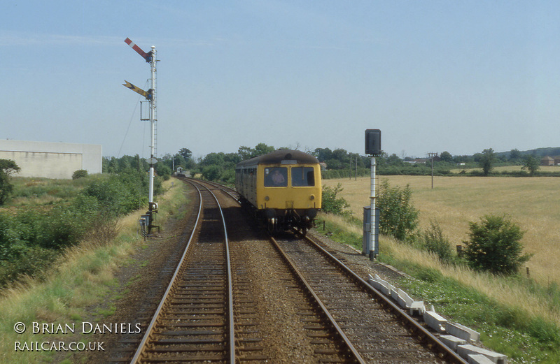 Class 105 DMU at Bow Brickhill