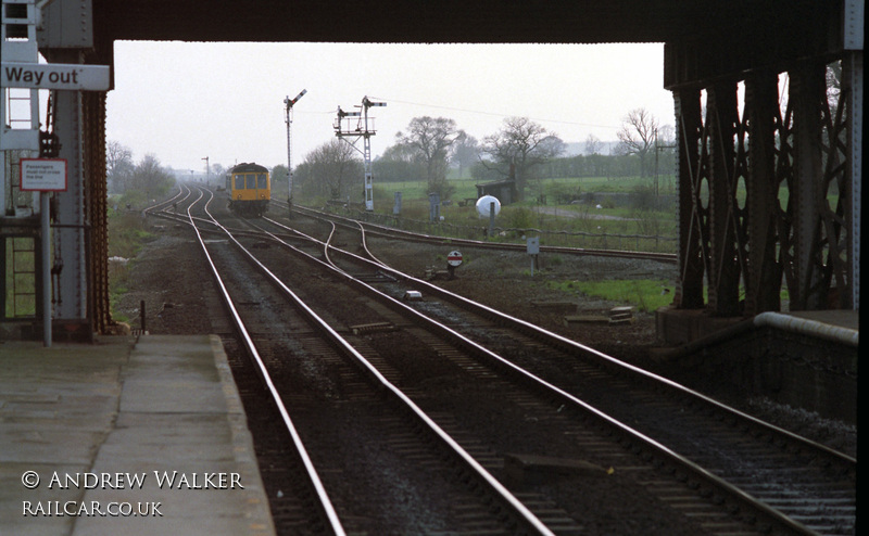 Class 108 DMU at Brocklesby