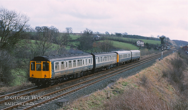 Class 110 DMU at Culgaith