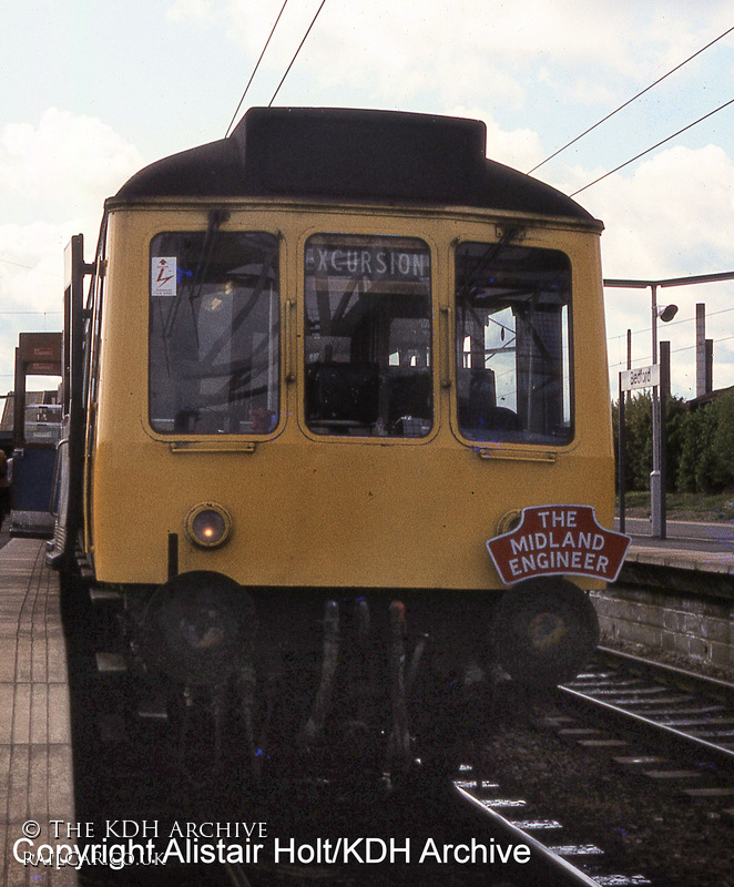Class 115 DMU at Bedford