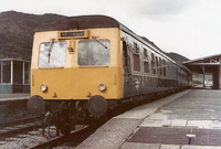 Class 120 DMU at Portmadog