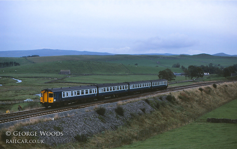 Class 123 DMU at Bell Busk