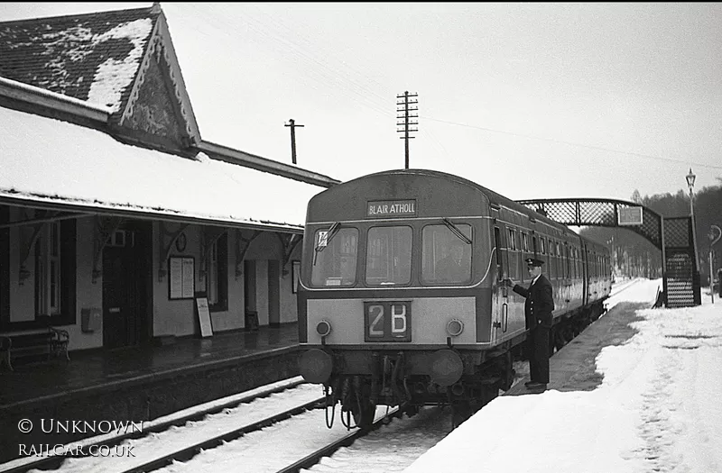 Class 101 DMU at Dunkeld &amp; Birnam