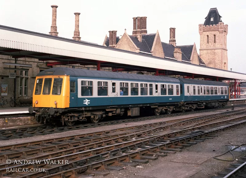 Class 108 DMU at Lincoln Central