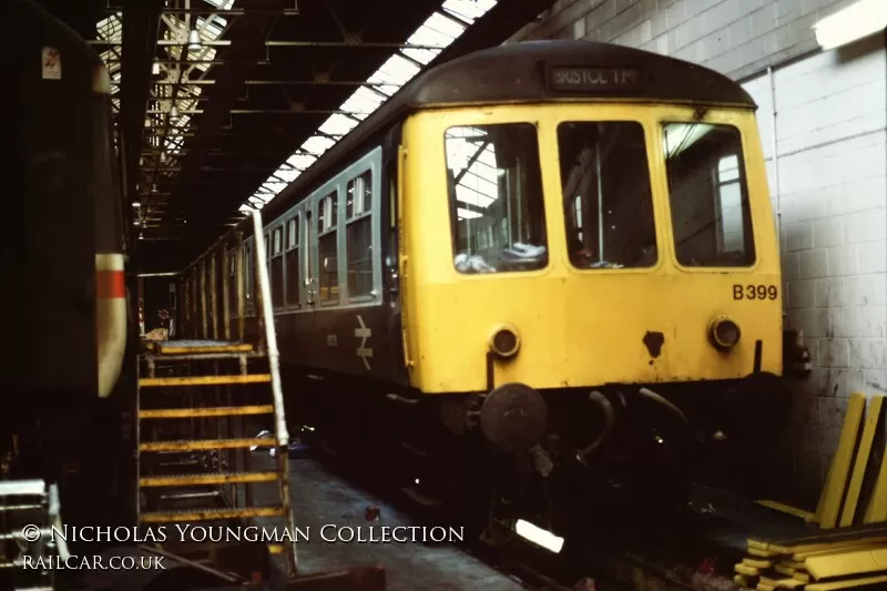 Class 108 DMU at Bristol Bath Road