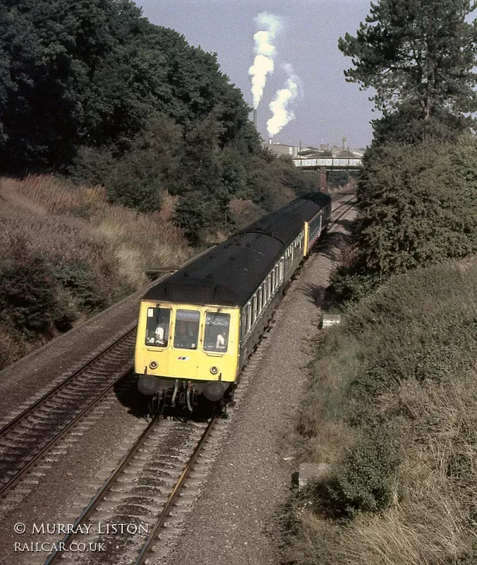 Class 115 DMU at Kings Sutton