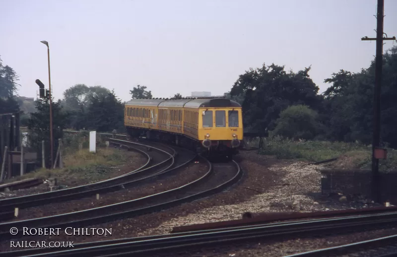 Class 118 DMU at Exeter St Davids