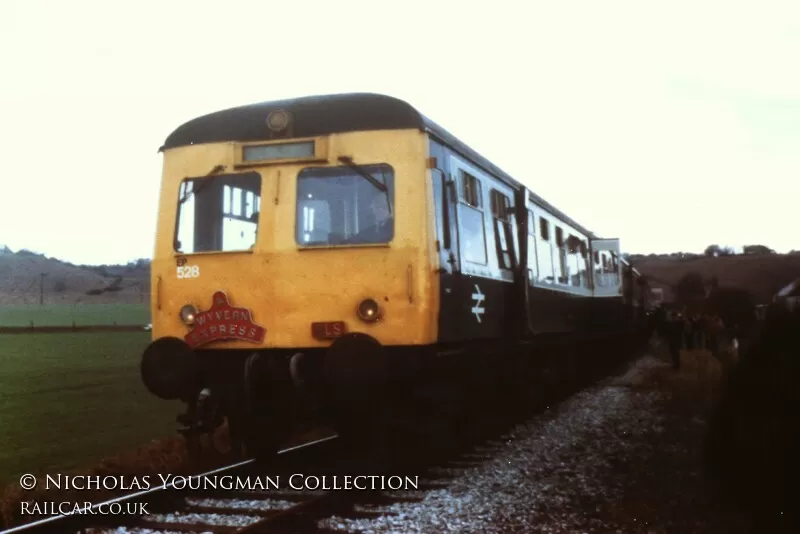 Class 120 DMU at Annesley Colliery