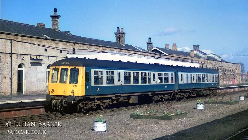 Class 108 DMU at Boston