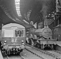 Class 105 DMU at Birmingham New Street