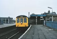 Class 108 DMU at Dunfermline