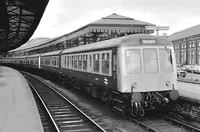 Class 108 DMU at York