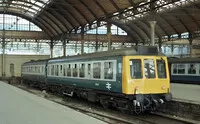 Class 108 DMU at Hull Paragon