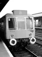 Class 117 DMU at Leamington Spa