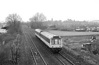 Class 117 DMU at Cape Road, Warwick