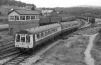 Class 118 DMU at Tondu Junction