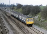 Class 119 DMU at east of Didcot
