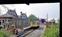 Class 122 DMU at Stourbridge Town