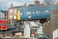 Class 122 DMU at Stourbridge Town