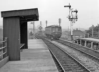 Class 122 DMU at Baptist End